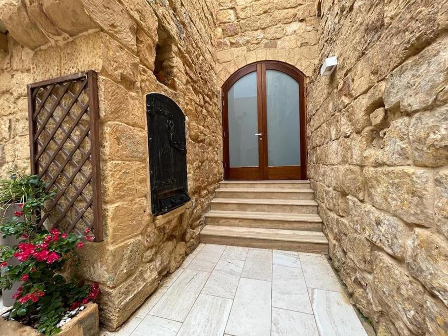 Żabbar Charming 200 Year Old Cottage With Yard מראה חיצוני תמונה